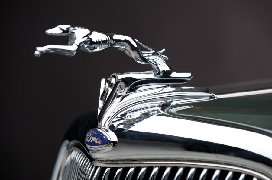  Ford DeLuxe Roadster 1935 года  (фото 11 из 41)